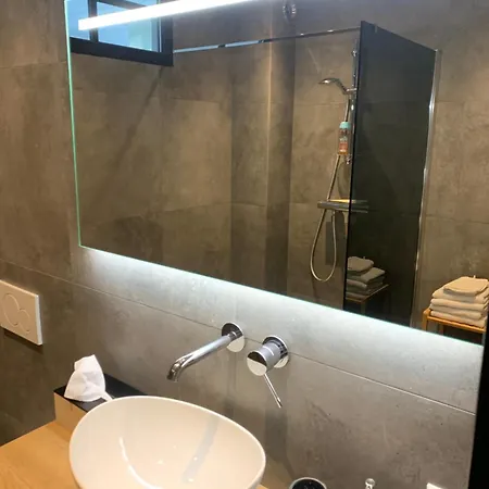 Center Close To Station * אלקמאר